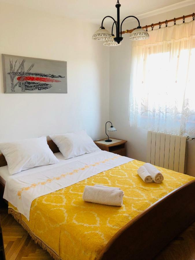 Apartment Rosita 1 *